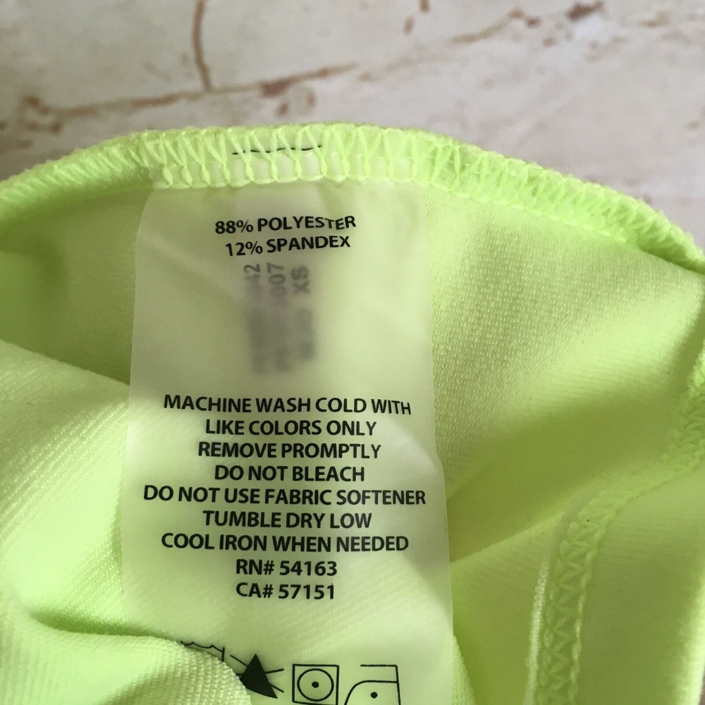 Calvin Klein Performance Quick Dry Tank - Picture 6 of 6